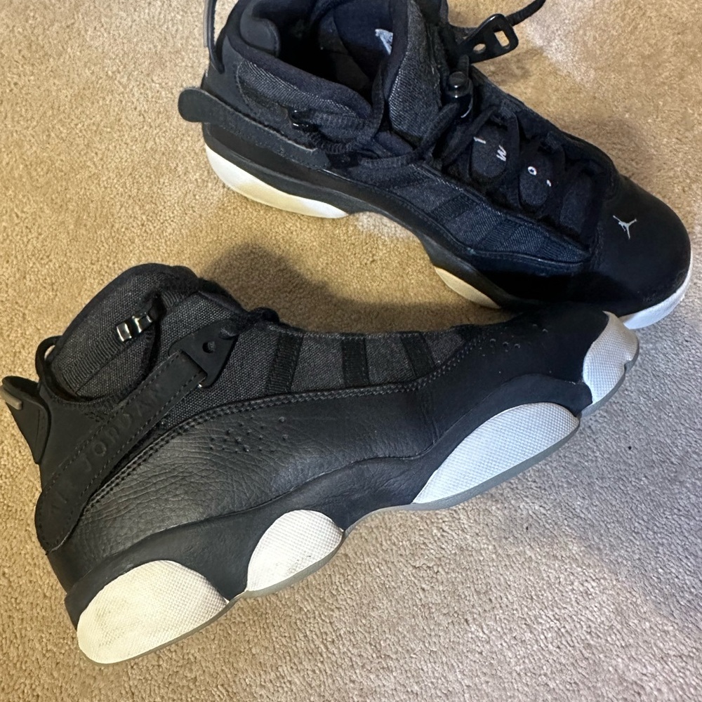 Jordan TWO 3 sneakers black and white Size 7Y